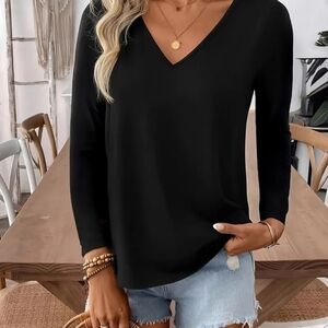 Chic Black V-Neck Long Sleeve Top
